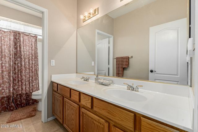 7041 W GREENBRIAR Drive, Glendale, AZ 85308