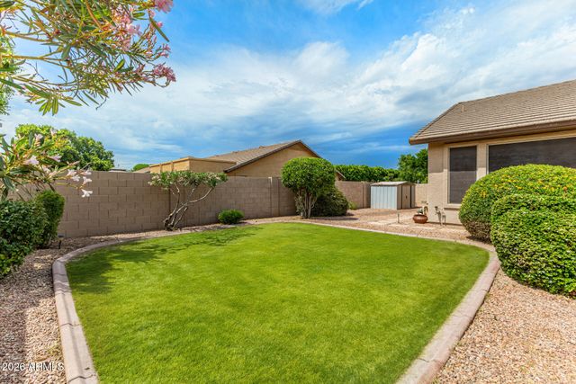7041 W GREENBRIAR Drive, Glendale, AZ 85308