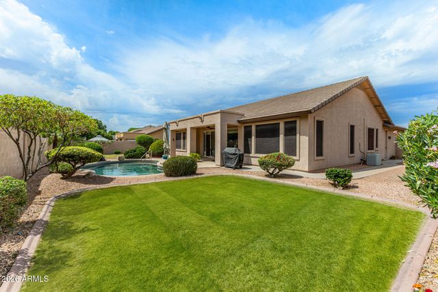 7041 W GREENBRIAR Drive, Glendale, AZ 85308