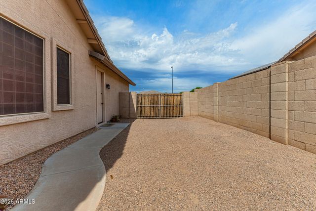 7041 W GREENBRIAR Drive, Glendale, AZ 85308