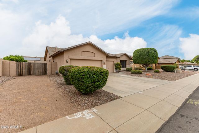 7041 W GREENBRIAR Drive, Glendale, AZ 85308