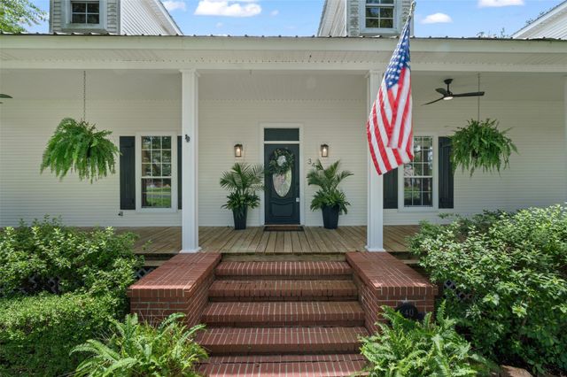 340 Hunters Hollow Drive, Bossier City, LA 71111