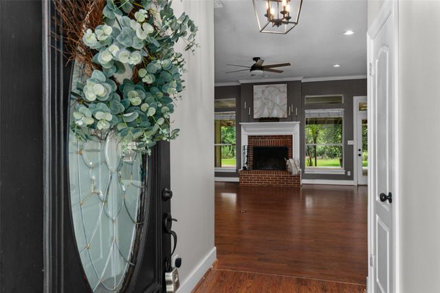 340 Hunters Hollow Drive, Bossier City, LA 71111