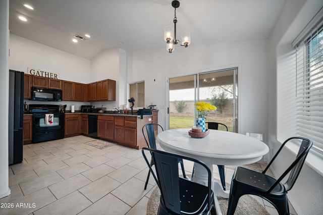 8623 W MONONA Lane, Peoria, AZ 85382