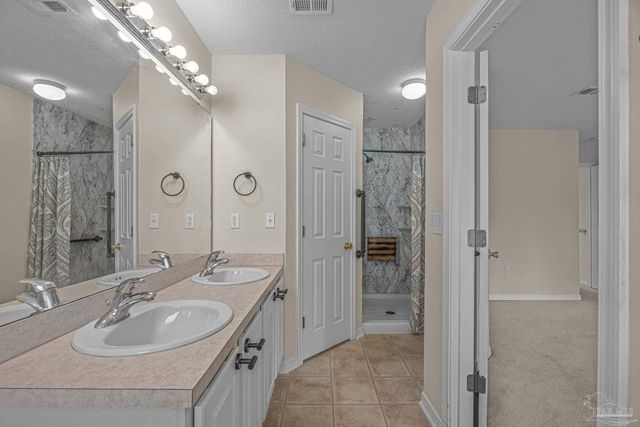 8138 Cosica Blvd, Navarre, FL 32566