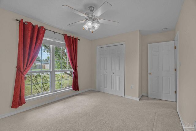 8138 Cosica Blvd, Navarre, FL 32566