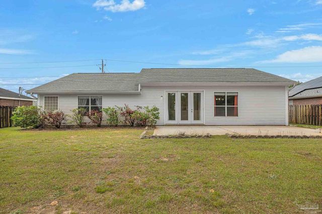 8138 Cosica Blvd, Navarre, FL 32566