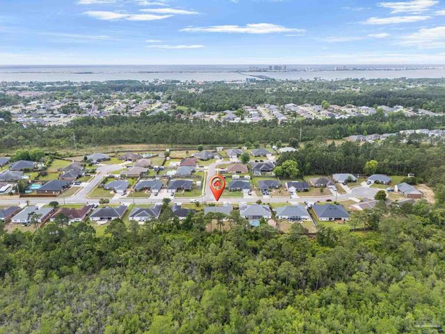 8138 Cosica Blvd, Navarre, FL 32566