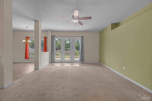 8138 Cosica Blvd, Navarre, FL 32566
