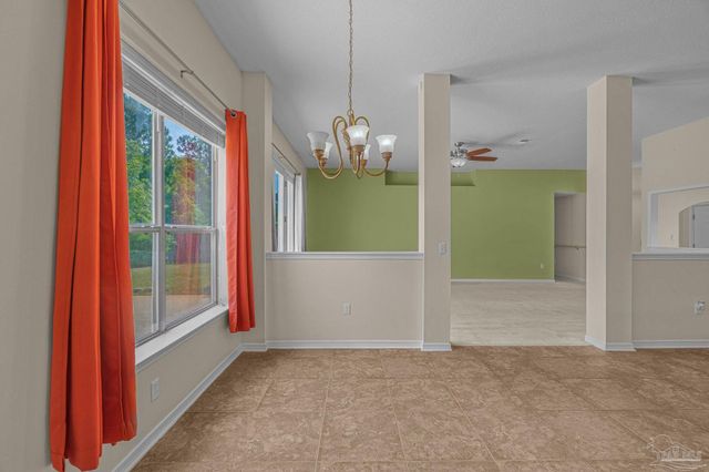 8138 Cosica Blvd, Navarre, FL 32566