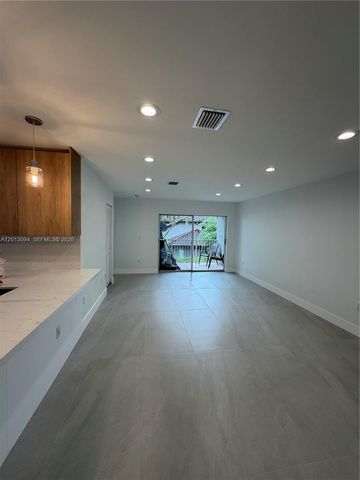 4708 NW 114th Ave 204-3, Doral, FL 33178