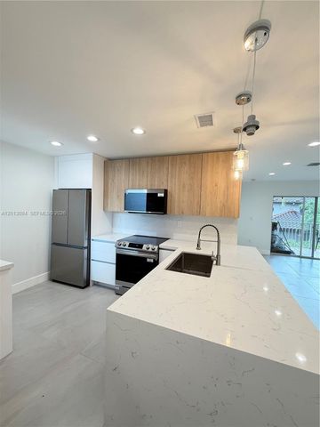 4708 NW 114th Ave 204-3, Doral, FL 33178
