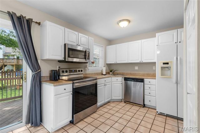 7 Primgarden Court, St Peters, MO 63376