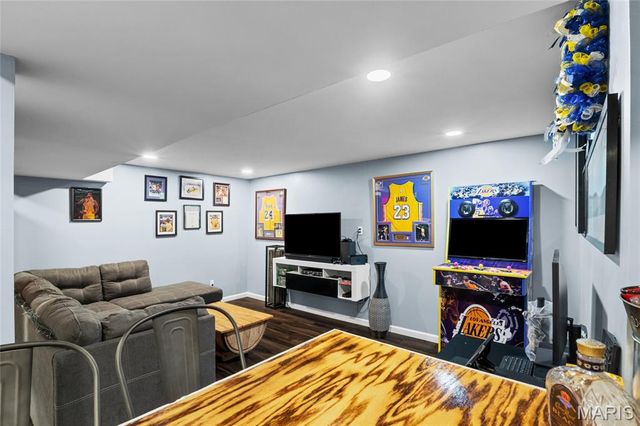 7 Primgarden Court, St Peters, MO 63376