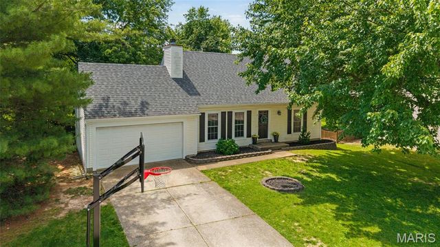 7 Primgarden Court, St Peters, MO 63376