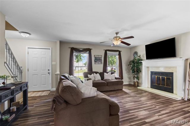 7 Primgarden Court, St Peters, MO 63376