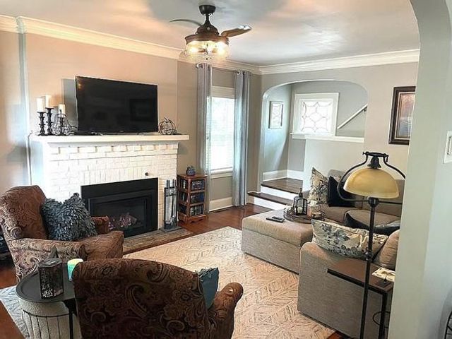 2312 W 54th Street, Minneapolis, MN 55410