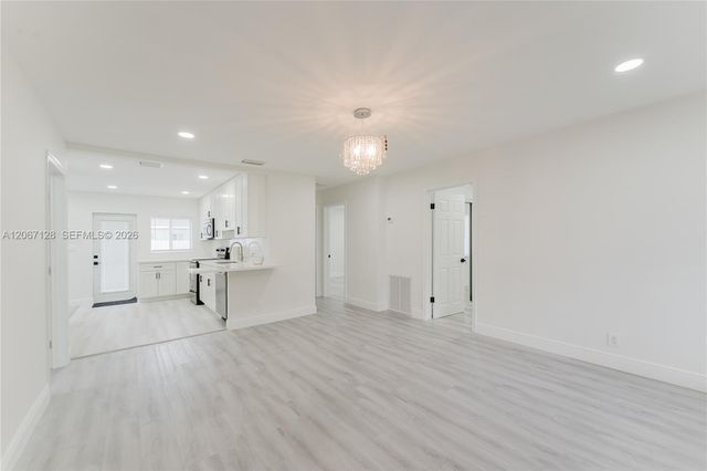 481 NE 51st Street, Oakland Park, FL 33334