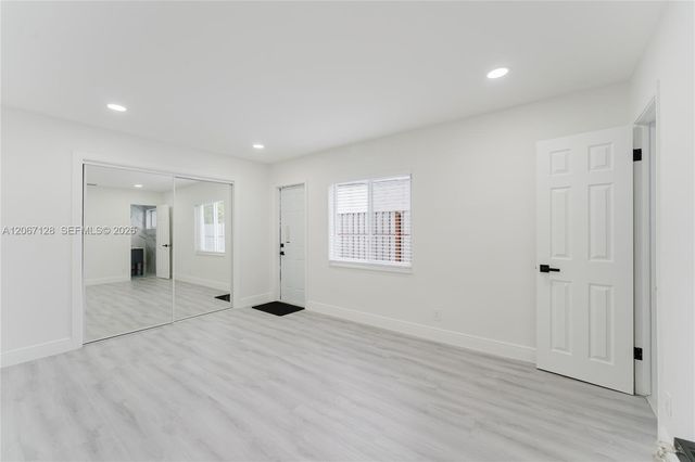 481 NE 51st Street, Oakland Park, FL 33334