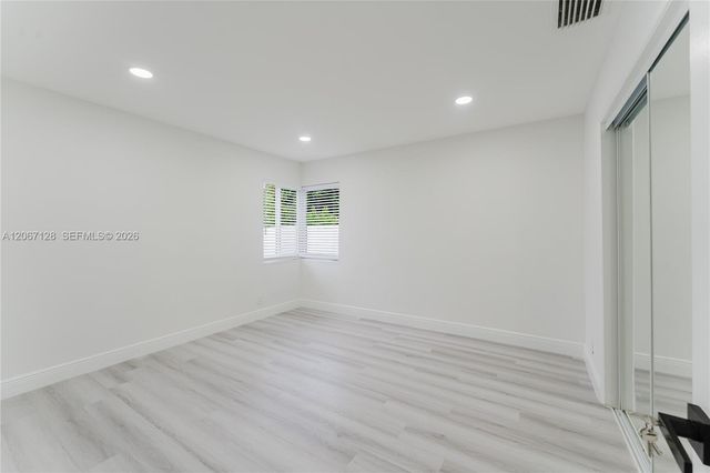 481 NE 51st Street, Oakland Park, FL 33334
