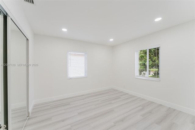 481 NE 51st Street, Oakland Park, FL 33334
