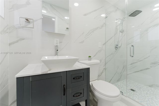 481 NE 51st Street, Oakland Park, FL 33334