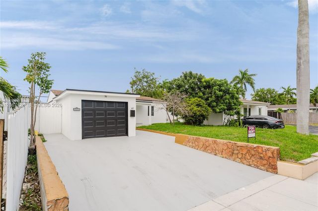 481 NE 51st Street, Oakland Park, FL 33334