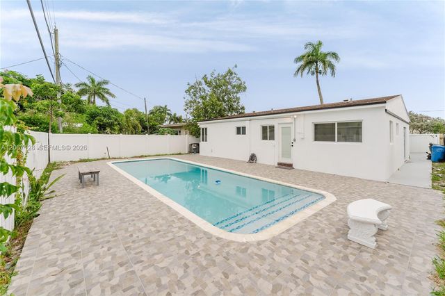481 NE 51st Street, Oakland Park, FL 33334