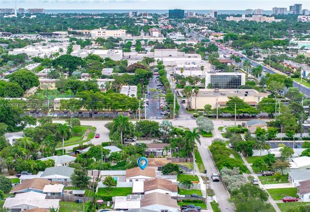 481 NE 51st Street, Oakland Park, FL 33334