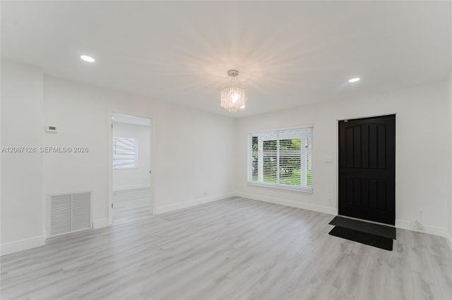 481 NE 51st Street, Oakland Park, FL 33334
