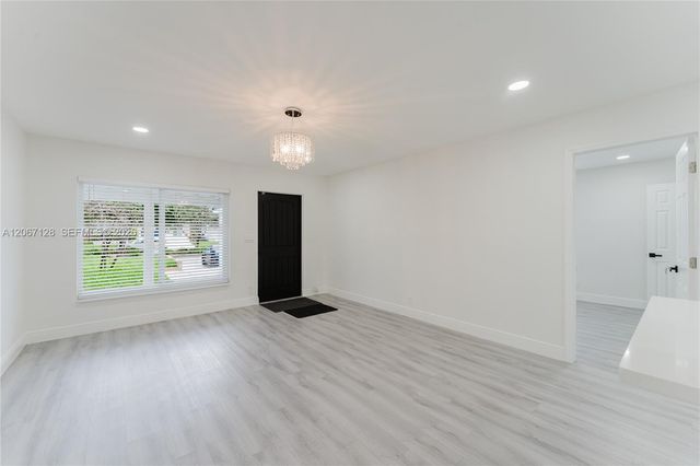 481 NE 51st Street, Oakland Park, FL 33334