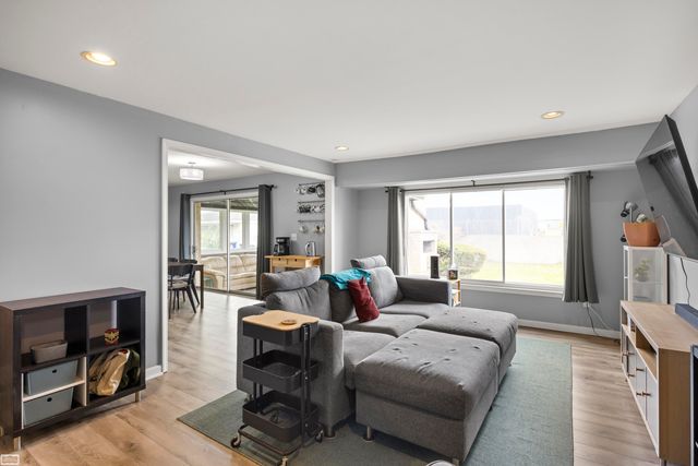 10732 N Oak Drive, Ferndale, MI 48220