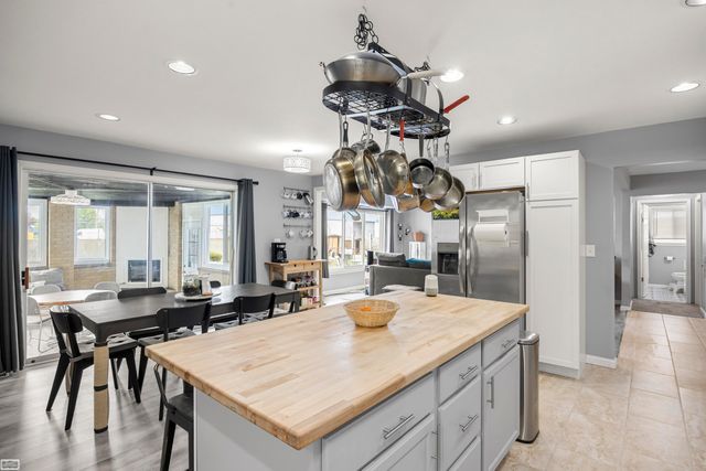 10732 N Oak Drive, Ferndale, MI 48220