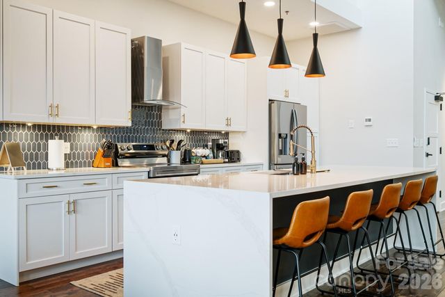 122 College Street 301, Asheville, NC 28801