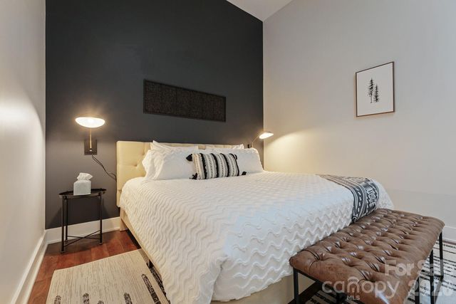 122 College Street 301, Asheville, NC 28801