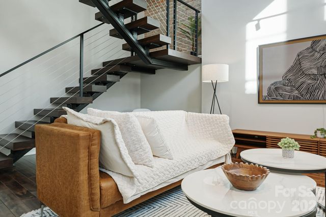 122 College Street 301, Asheville, NC 28801