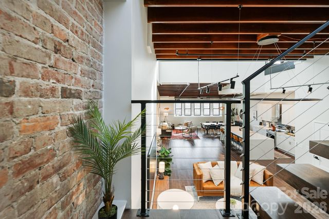 122 College Street 301, Asheville, NC 28801