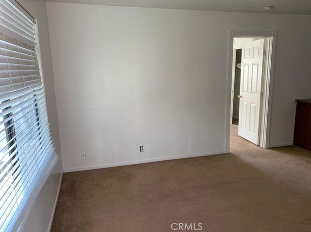 504 12th Street C, Huntington Beach, CA 92648