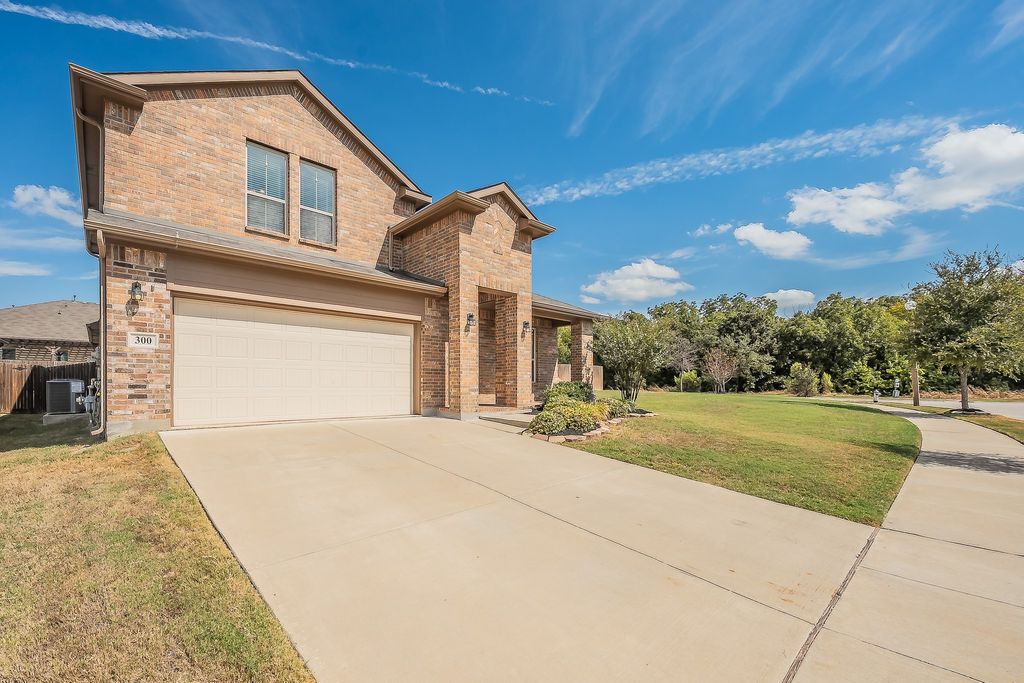 300 Oakbluff Drive, Denton, TX 76210 — photo 3
