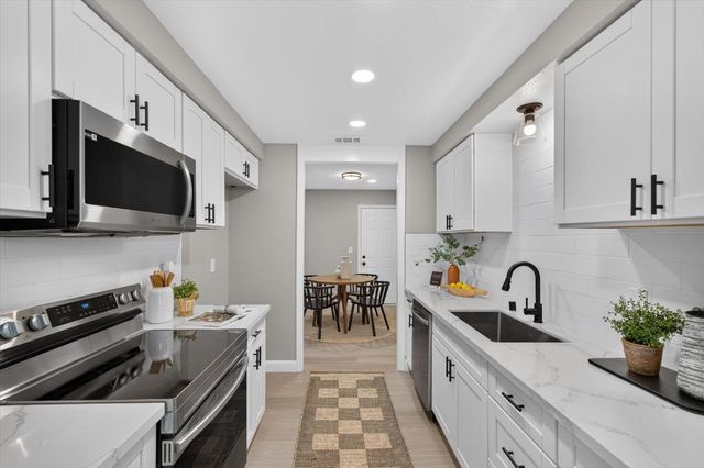 4323 Oconner Way, Sacramento, CA 95838