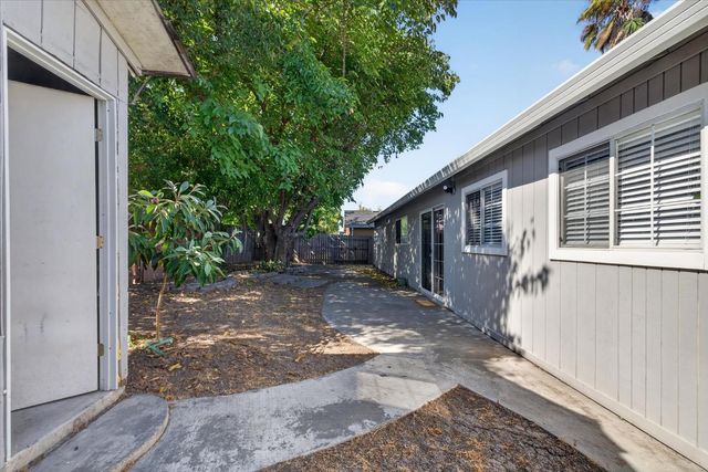4323 Oconner Way, Sacramento, CA 95838
