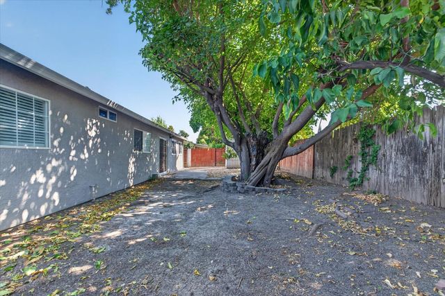 4323 Oconner Way, Sacramento, CA 95838