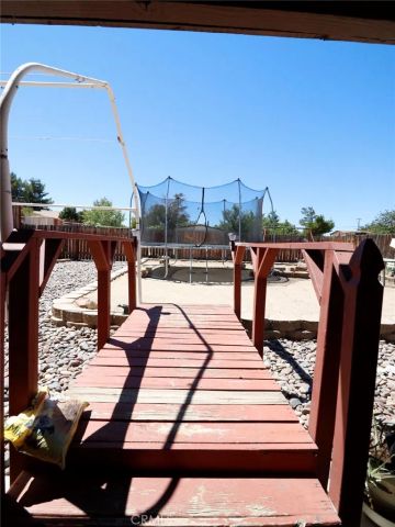 17831 Pitache Street, Hesperia, CA 92345