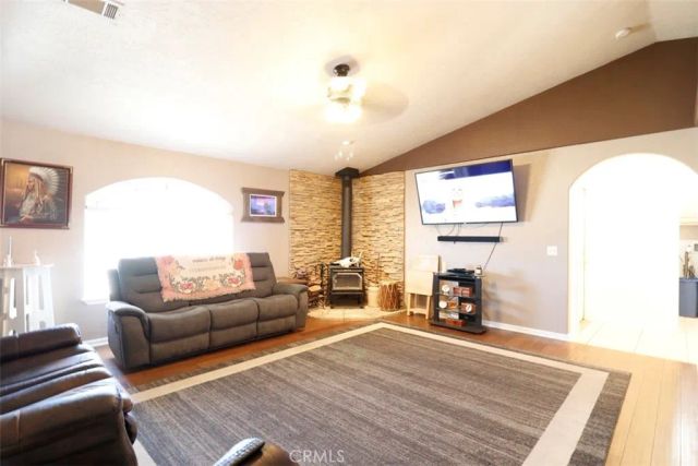 17831 Pitache Street, Hesperia, CA 92345