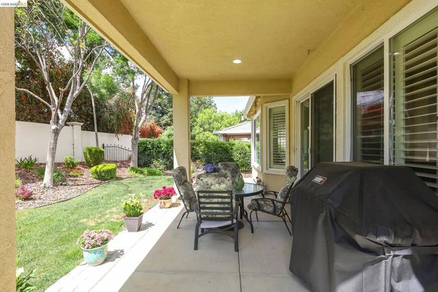 485 Coronation Dr, Brentwood, CA 94513
