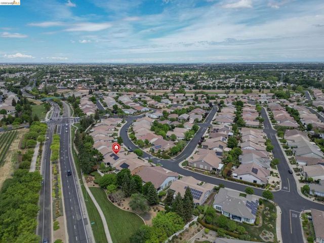 485 Coronation Dr, Brentwood, CA 94513