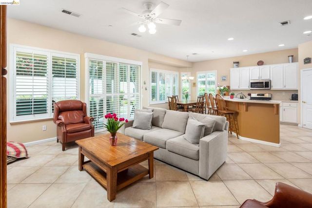 485 Coronation Dr, Brentwood, CA 94513