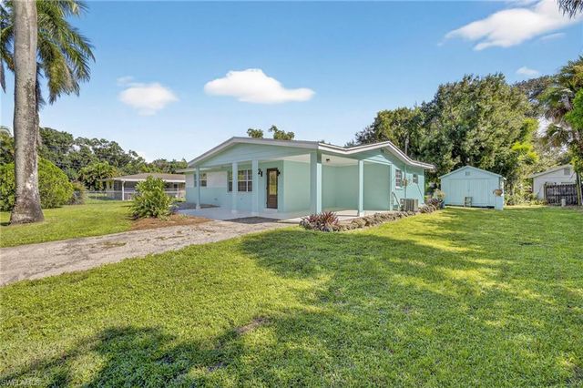 21 E Mariana AVE, North Fort Myers, FL 33917