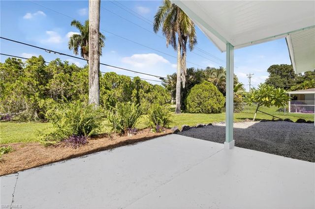 21 E Mariana AVE, North Fort Myers, FL 33917