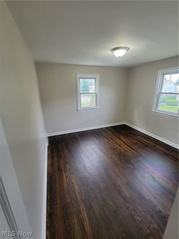 851 E 232nd Street, Euclid, OH 44123